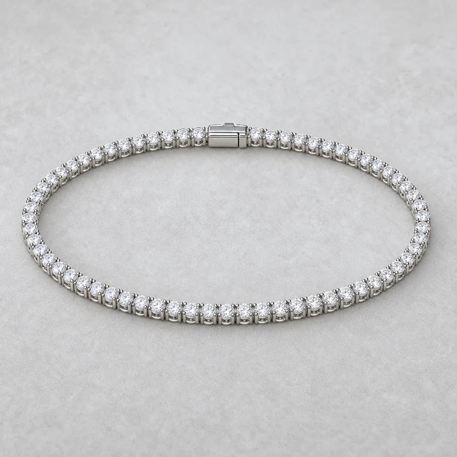 Indicative render of a 2.43 carat diamond tennis bracelet, shown in white gold, also made in white, yellow or rose gold